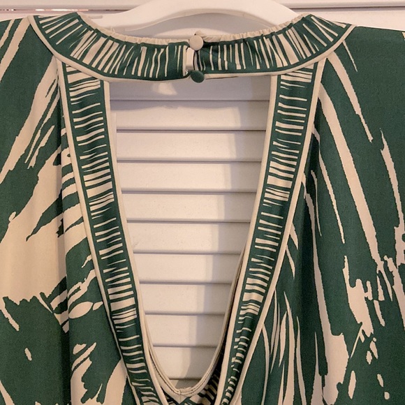 Island style mini dress - Picture 4 of 4